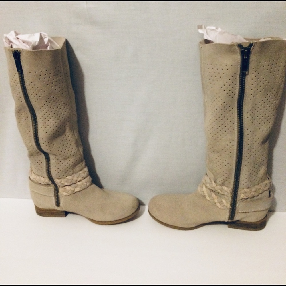 Knee High Leather/Suede Boots 8